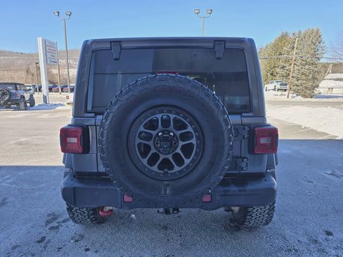 Used 2021 Jeep Wrangler Unlimited Rubicon w/ Xtreme Recon 35" Tire Package image 4
