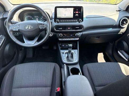 Used 2023 Hyundai Kona SEL w/ Convenience Package AWD/4WD image 4