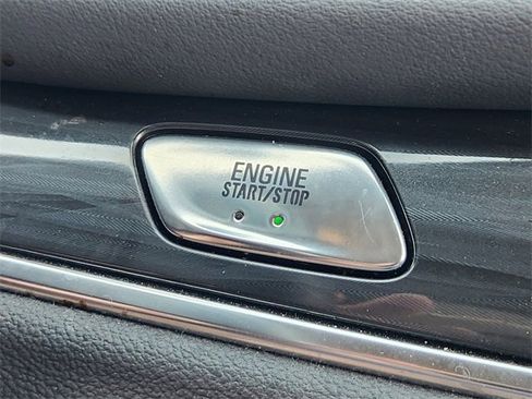 Used 2023 Buick Enclave Essence w/ Experience Buick Package image 29