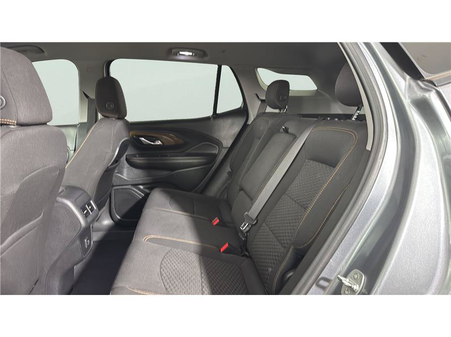 Used 2020 GMC Terrain SLE FWD image 12