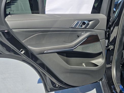 New 2026 BMW X5 xDrive40i w/ Climate Comfort Package image 10