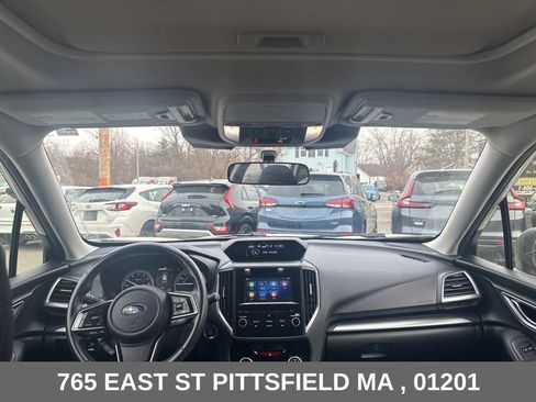 Used 2023 Subaru Forester Premium AWD/4WD image 17