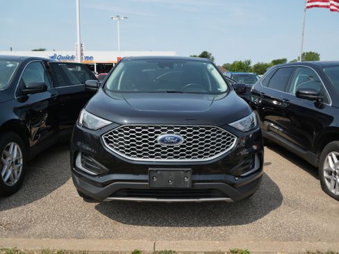 Used 2024 Ford Edge SEL AWD/4WD image 2