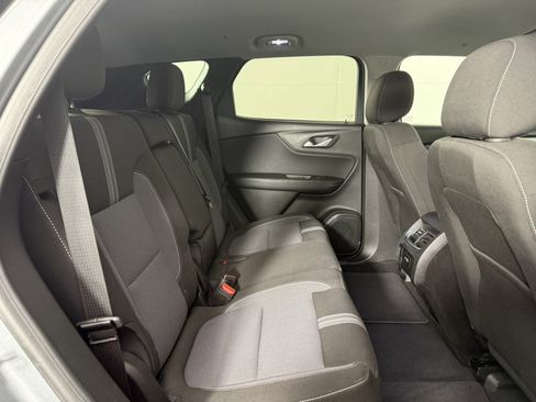 Used 2025 Chevrolet Blazer LT AWD/4WD image 11