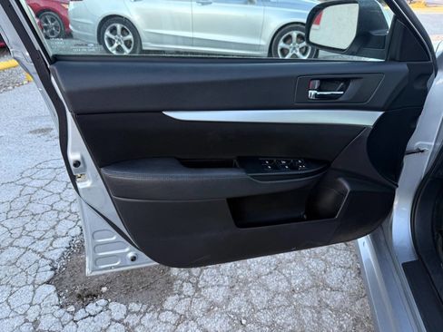 Used 2013 Subaru Legacy 2.5i Premium w/ All-Weather Pkg + Moonroof image 19