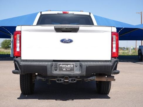 Used 2025 Ford F250 XL AWD/4WD image 4