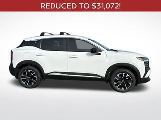 New 2026 Nissan Kicks SV w/ SV Premium Package AWD/4WD video 3