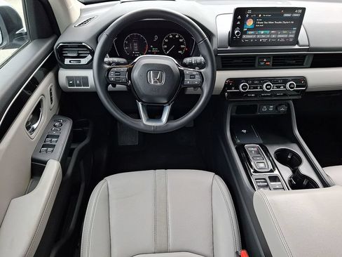 Used 2023 Honda Pilot EX-L image 12