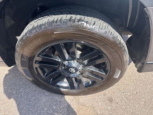 Used 2019 Toyota 4Runner Limited image 24