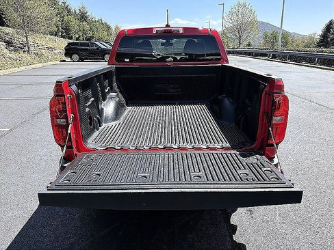 Used 2018 Chevrolet Colorado LT AWD/4WD image 21