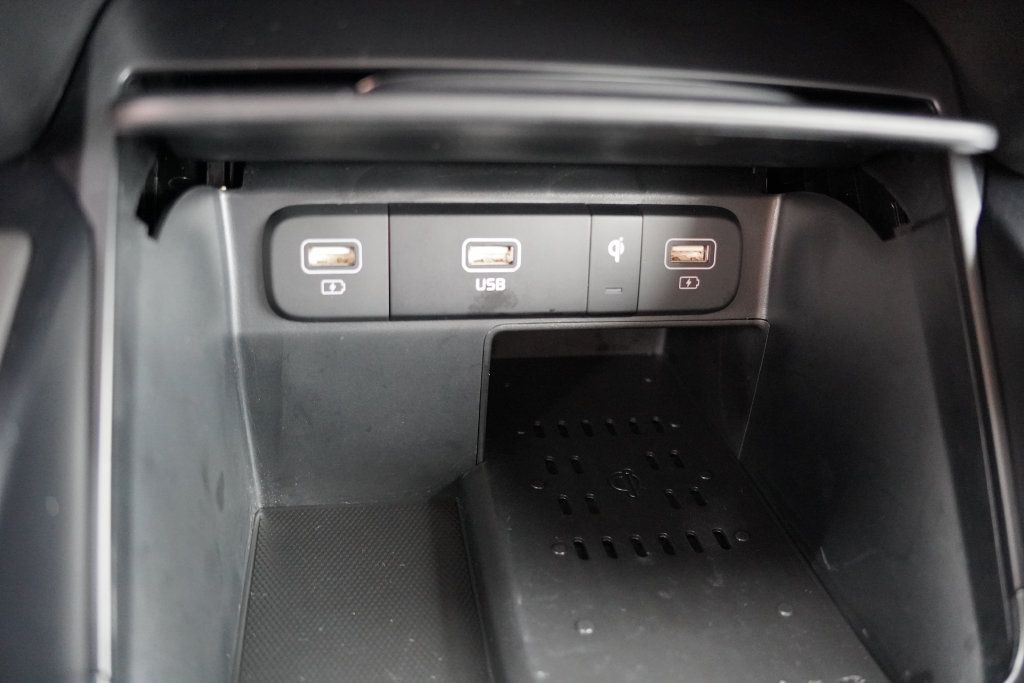 Certified 2023 Kia Sorento S AWD/4WD image 28