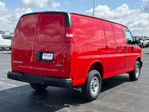 New 2026 GMC Savana 2500 w/ Driver Convenience Package image 8