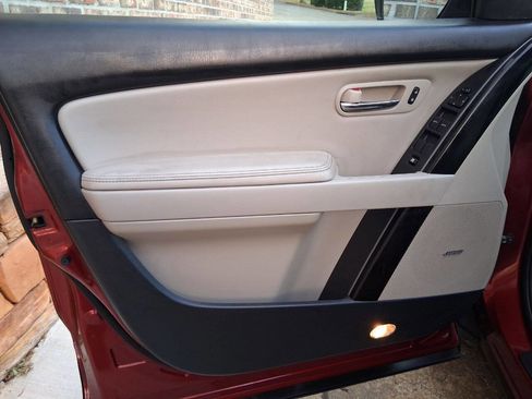 Used 2010 MAZDA CX-9 Touring w/ Moonroof & Bose Audio Pkg FWD image 29