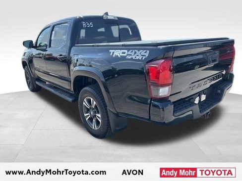 Used 2019 Toyota Tacoma TRD Sport AWD/4WD image 6