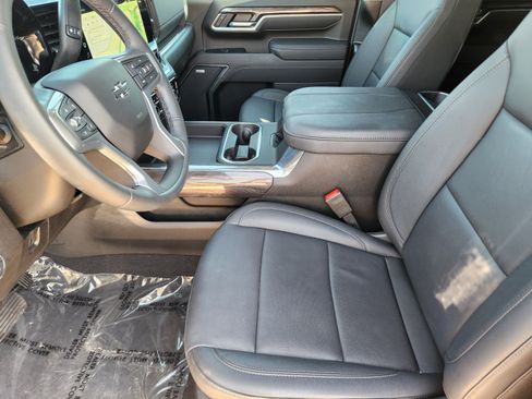 Used 2026 Chevrolet Silverado 2500 LTZ w/ Trail Boss Package AWD/4WD image 8