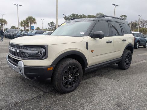 New 2025 Ford Bronco Sport Badlands image 8