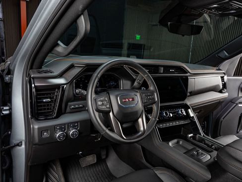 Used 2024 GMC Sierra 2500 AT4 w/ AT4 Premium Plus Package image 17