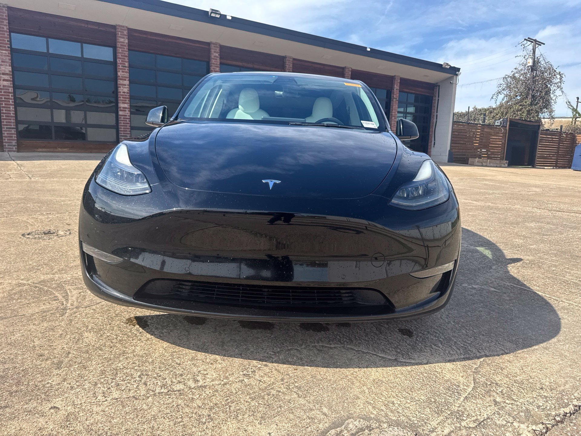 Used 2022 Tesla Model Y Performance AWD/4WD image 2