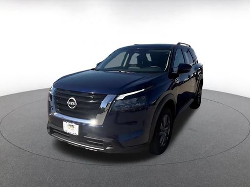 Used 2025 Nissan Pathfinder SV FWD image 7