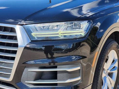 Used 2018 Audi Q7 3.0T Premium Plus w/ Premium Plus Package AWD/4WD image 9
