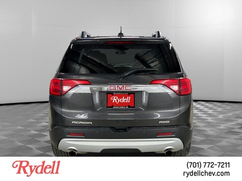 Used 2017 GMC Acadia SLT AWD/4WD image 4