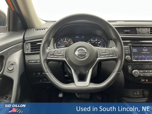 Used 2019 Nissan Rogue SV image 21