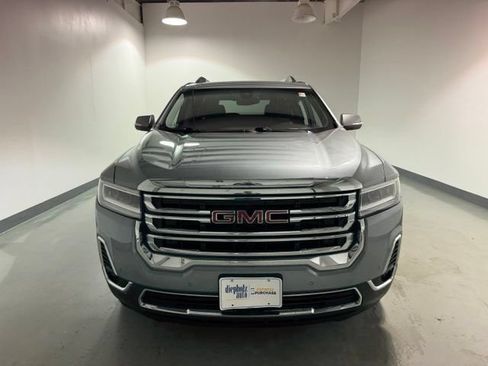 Used 2023 GMC Acadia SLT AWD/4WD image 2