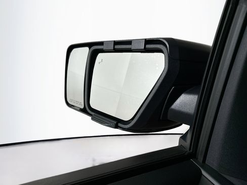 Used 2021 Ford F150 XLT image 16