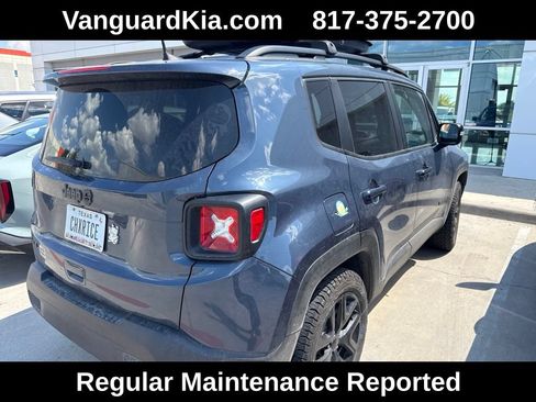 Used 2023 Jeep Renegade Altitude w/ Convenience Group I AWD/4WD image 3
