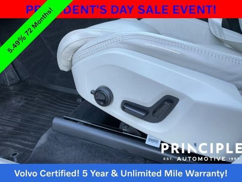 Certified 2025 Volvo XC90 T8 Ultra w/ Protection Package Premier image 29