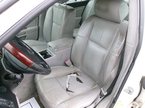 Used 2007 Cadillac STS w/ Preferred Equipment Group image 12