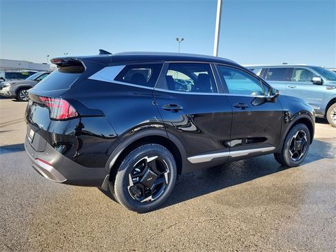 New 2026 Kia Sportage EX image 2