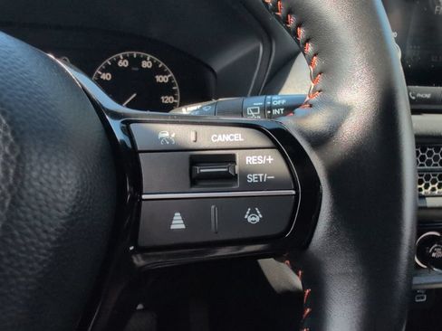 Used 2025 Honda HR-V Sport image 14