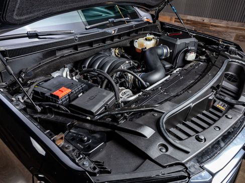 Used 2022 GMC Yukon XL AT4 w/ AT4 Premium Plus Package image 44