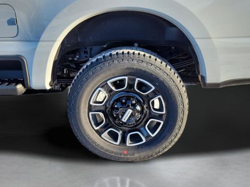 New 2026 Ford F250 Platinum image 34