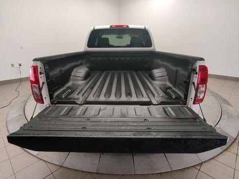 Used 2018 Nissan Frontier S image 25