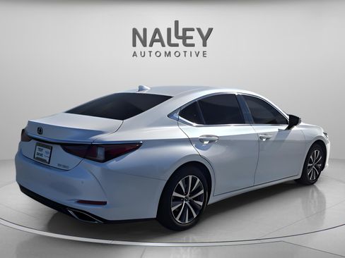 Used 2021 Lexus ES 350 w/ Premium Package image 4