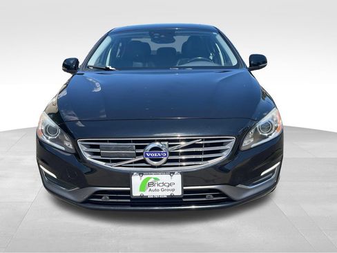 Used 2018 Volvo S60 T5 Inscription Platinum AWD/4WD image 2