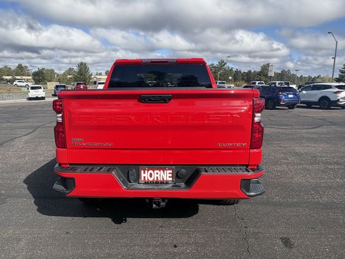 Used 2023 Chevrolet Silverado 1500 Custom image 9