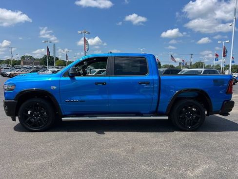 New 2026 RAM 1500 Laramie AWD/4WD image 4