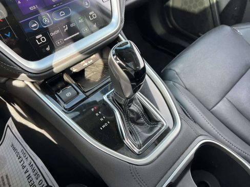Used 2021 Subaru Outback Limited image 19