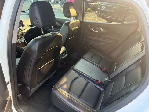 Used 2021 GMC Terrain SLT w/ Infotainment Package II AWD/4WD image 15