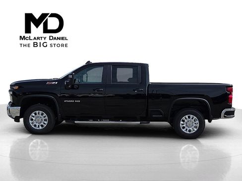 Used 2026 Chevrolet Silverado 2500 LT w/ Convenience Package image 3