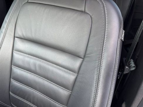 Used 2018 Ford Escape SEL FWD image 10