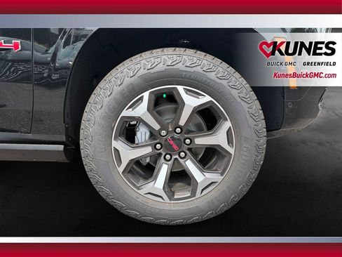New 2026 GMC Yukon XL AT4 Ultimate w/ LPO, Floor Liner Package AWD/4WD image 11