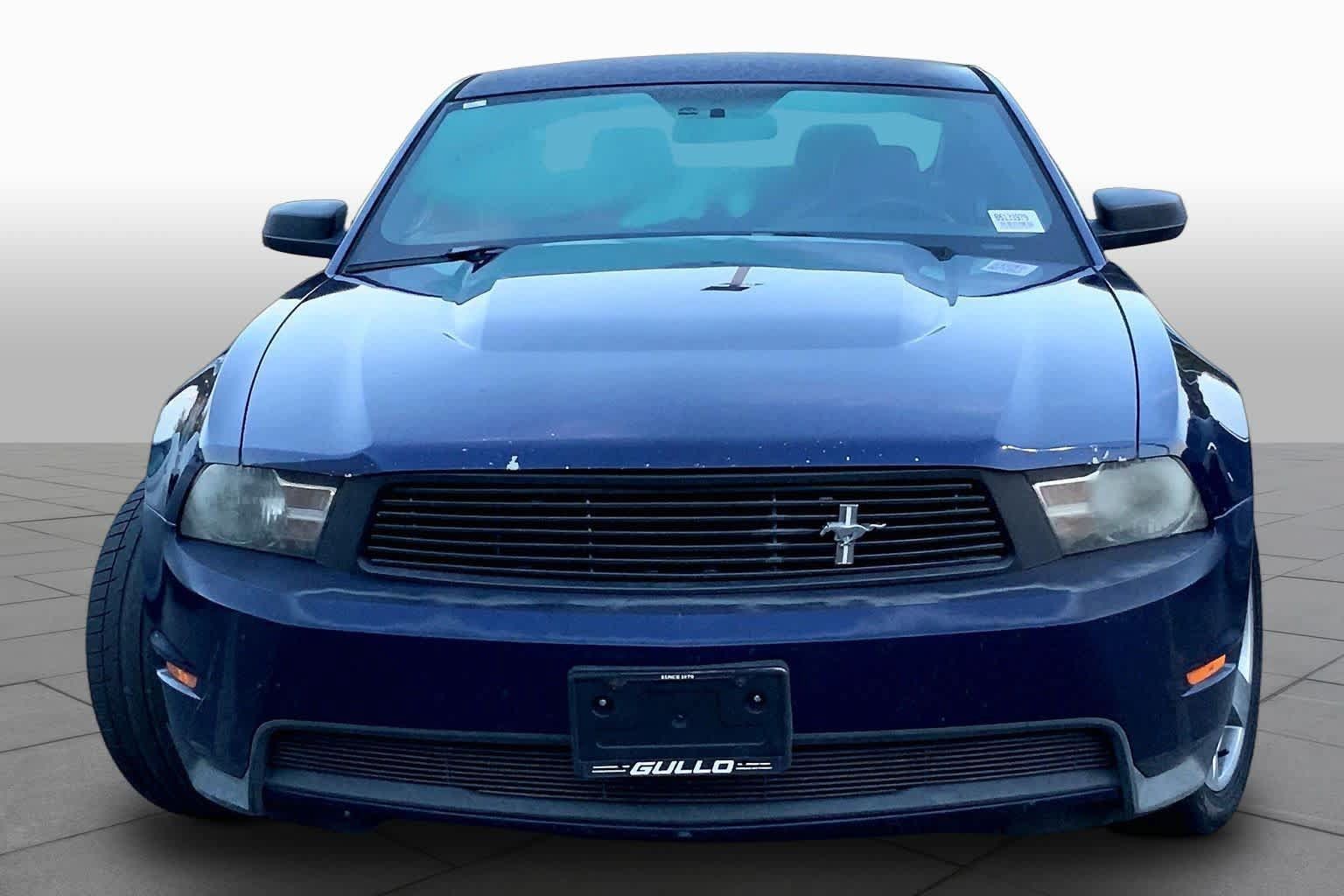 Used 2011 Ford Mustang Coupe w/ 101A Rapid Spec Order Code RWD image 3