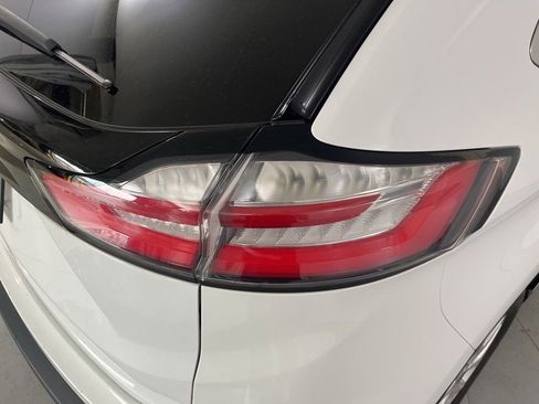 Used 2021 Ford Edge SEL FWD image 45