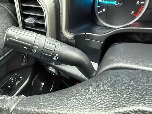 Used 2019 Ford Expedition XLT w/ Equipment Group 201A RWD image 26