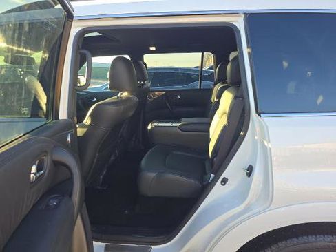 Used 2024 Nissan Armada SL w/ Midnight Edition Package image 8