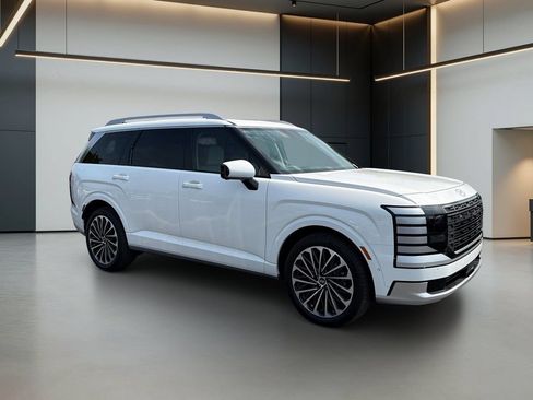Used 2026 Hyundai Palisade Calligraphy FWD image 8